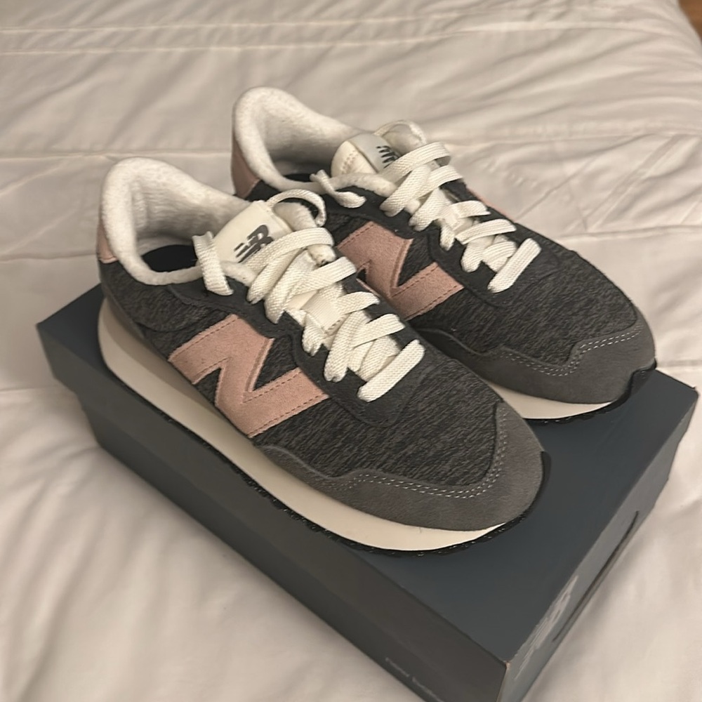 New Balance 237 V1 Classic Sneakers